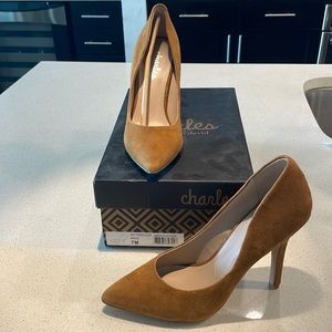 Charles by Charles David Maxx Heel/Pump